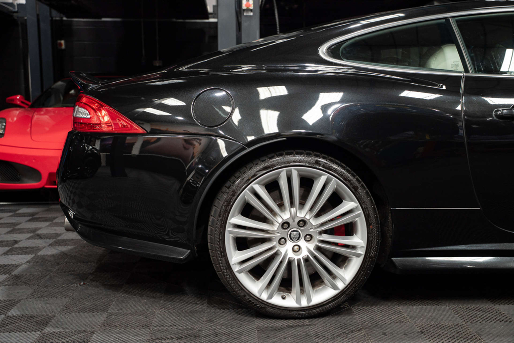 Jaguar XK 5L Null Black #27