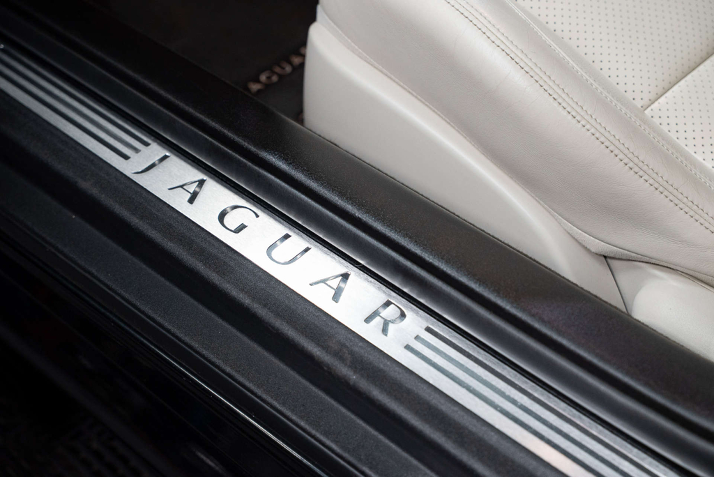 Jaguar XK 5L Null Black #28