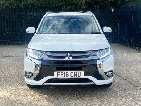 Mitsubishi Outlander 2.0 Outlander Gx4h White #2