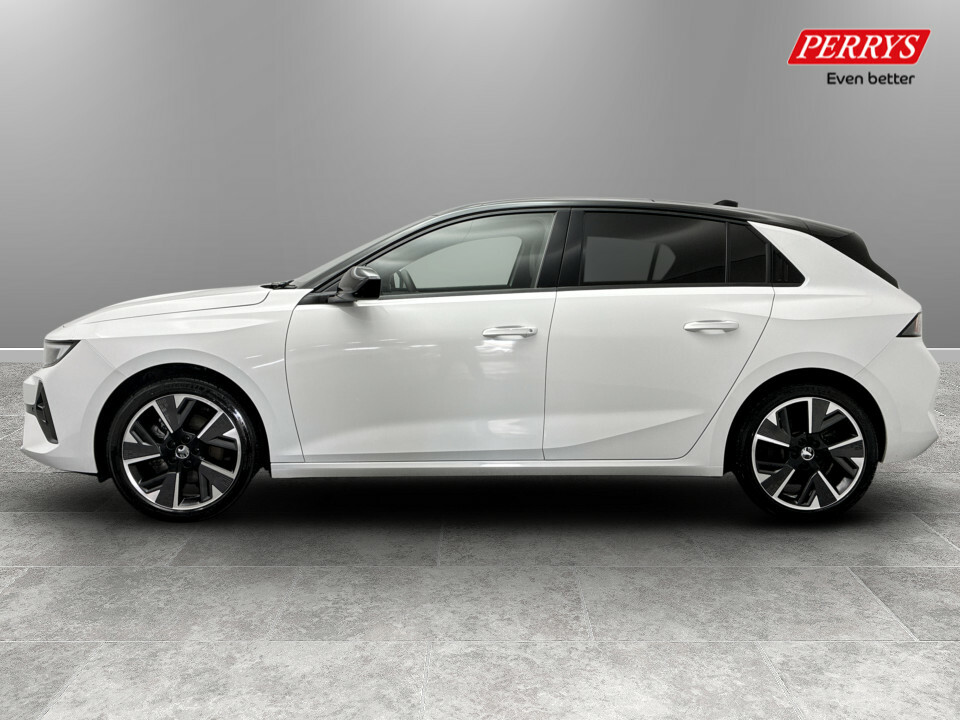 Vauxhall Astra 115Kw Ultimate 54Kwh White #4