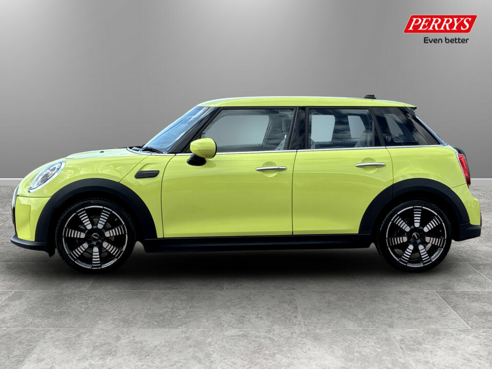 Mini Hatch 1.5 Cooper Exclusive Premium CF73FNA Yellow #4