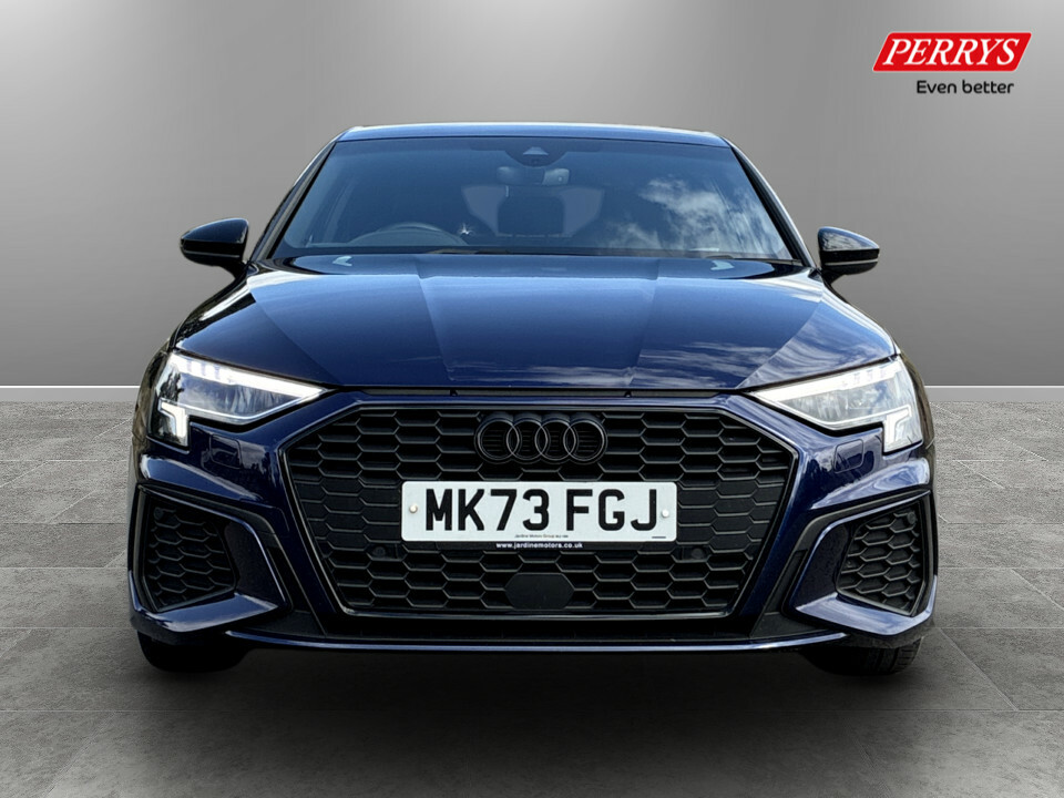 Audi A3 35 Tfsi Black Edition S Tronic MK73FGJ Blue #2