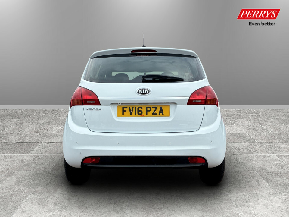 Kia Venga 1.6 3 FV16PZA White #6