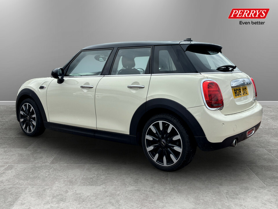 Mini Hatch 1.5 Cooper Exclusive II BG19JVZ White #5