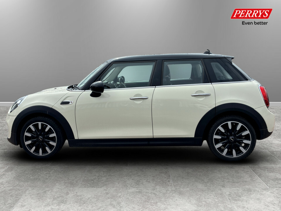 Mini Hatch 1.5 Cooper Exclusive II BG19JVZ White #4