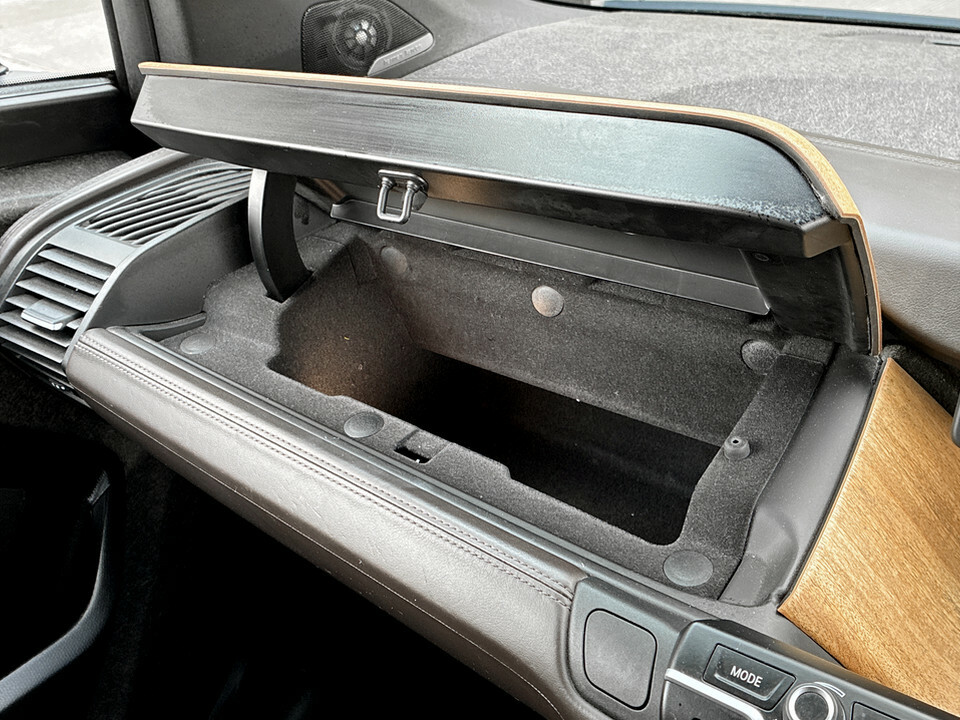 BMW i3 Hatchback Plug-in Black #38