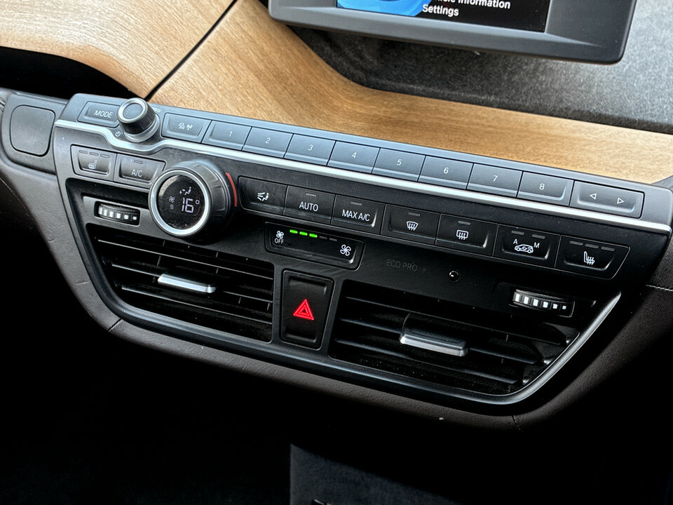 BMW i3 Hatchback Plug-in Black #39