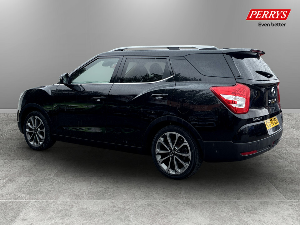 SsangYong Tivoli 1.6 Ultimate Black #5