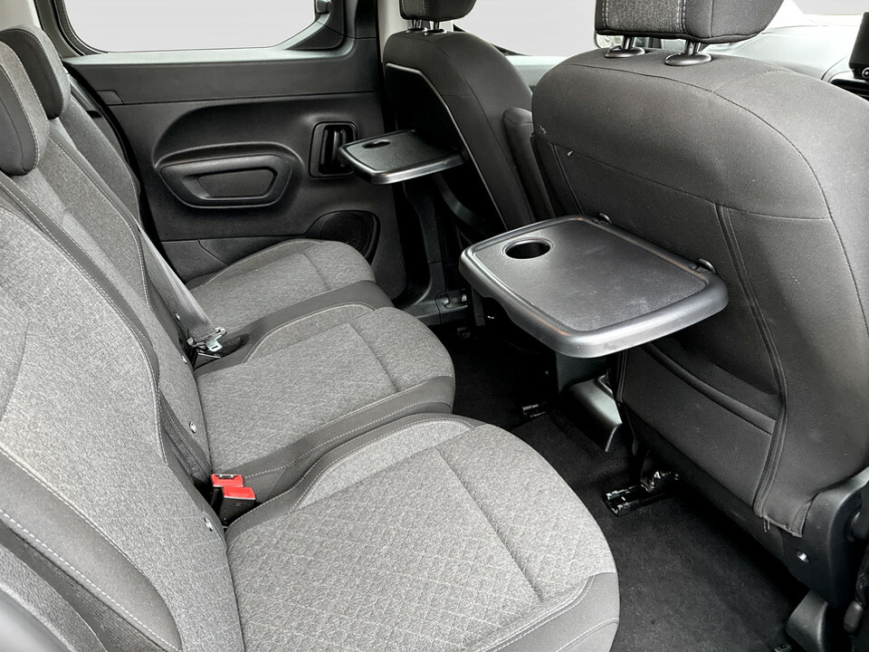 Vauxhall Combo-e Life Design XL Black #14