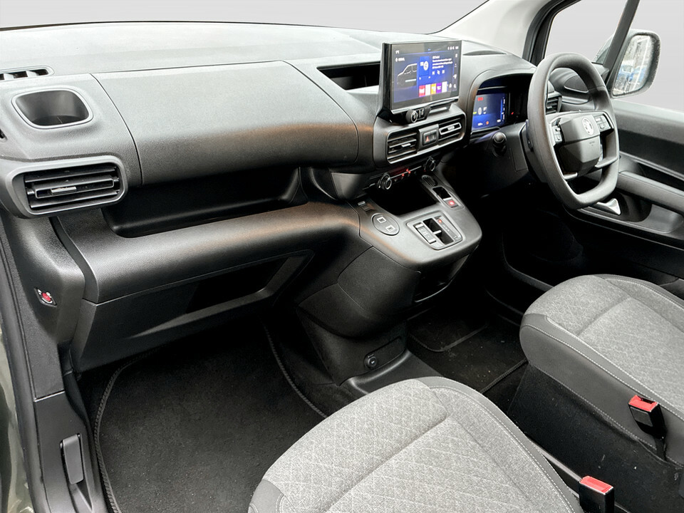 Vauxhall Combo-e Life Design XL Black #17