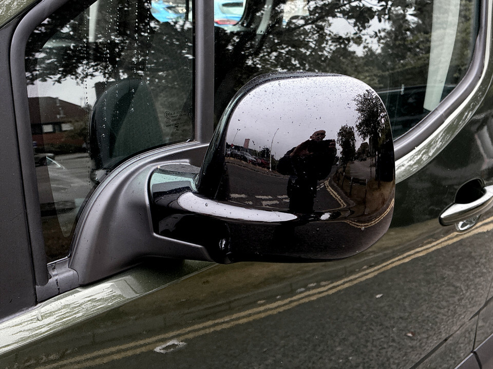 Vauxhall Combo-e Life Design XL Black #27