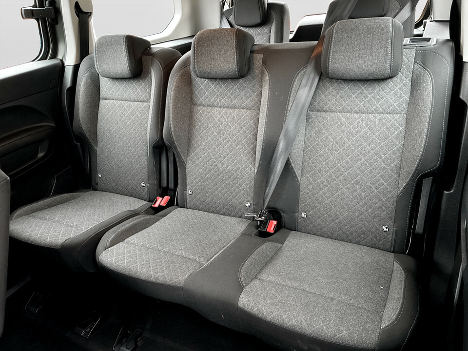 Vauxhall Combo-e Life Design XL Black #30