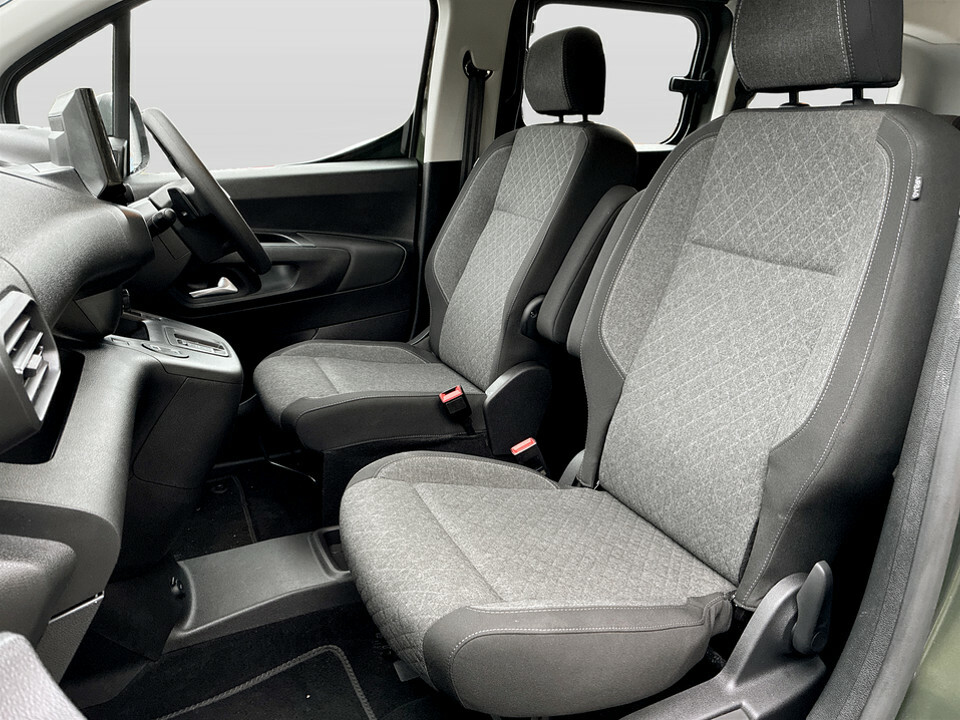 Vauxhall Combo-e Life Design XL Black #29