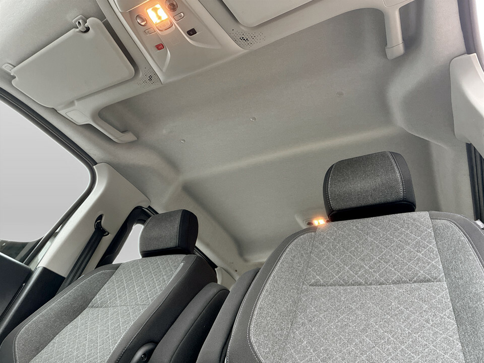 Vauxhall Combo-e Life Design XL Black #13