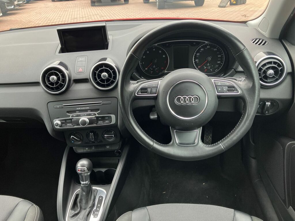Audi A1 1.6 Tdi Sport Black #15