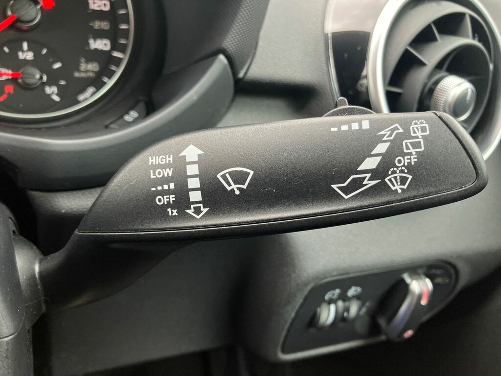 Audi A1 1.6 Tdi Sport Black #25