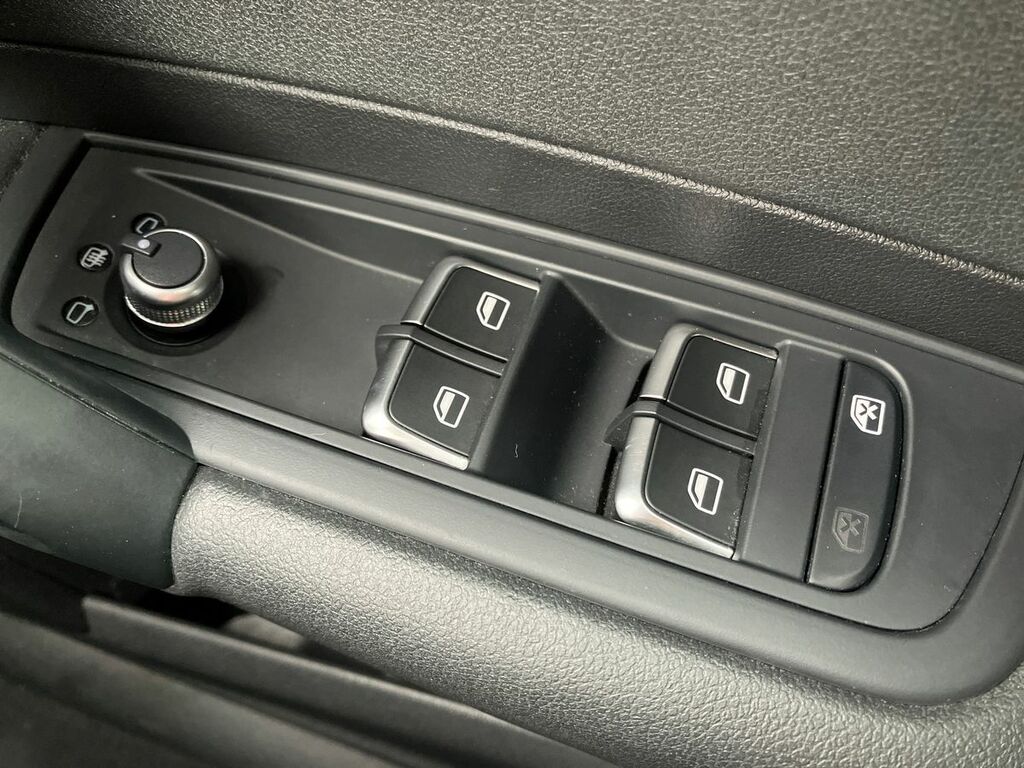 Audi A1 1.6 Tdi Sport Black #18