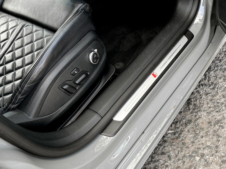 Audi A5 Hatchback Black #31