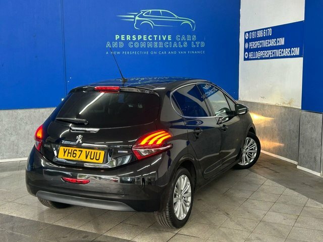 Peugeot 208 1.2 Puretech Allure Hatchback Eu Black #3