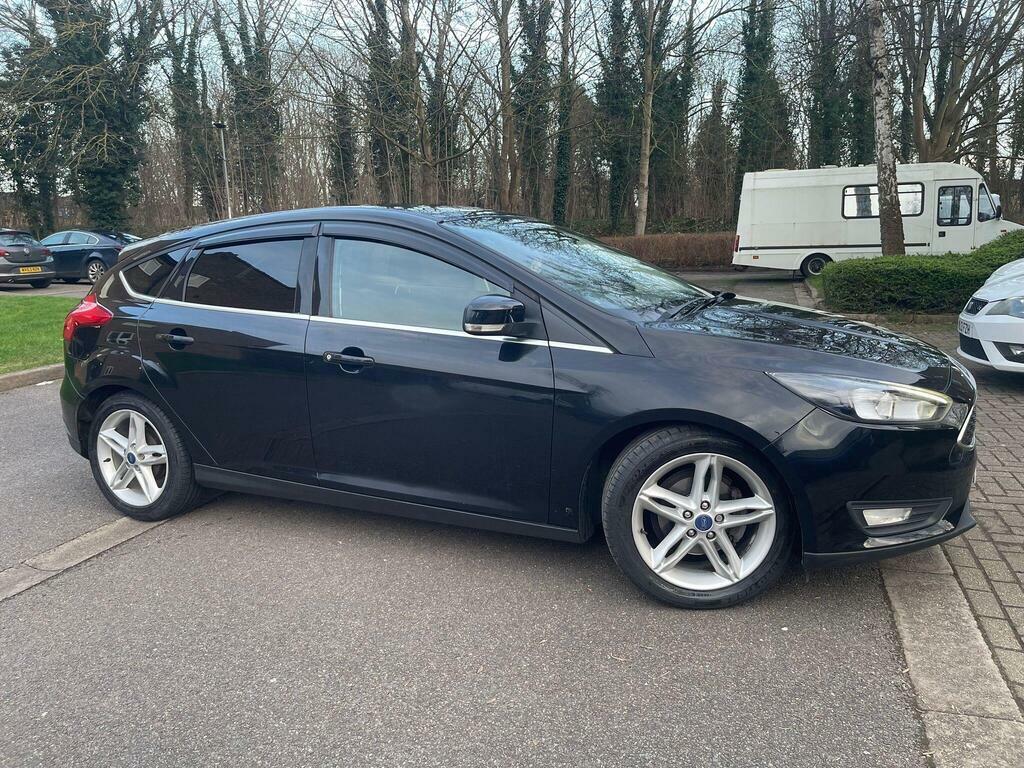 Ford Focus 1.6 Zetec Powershift Euro 6 Black #2