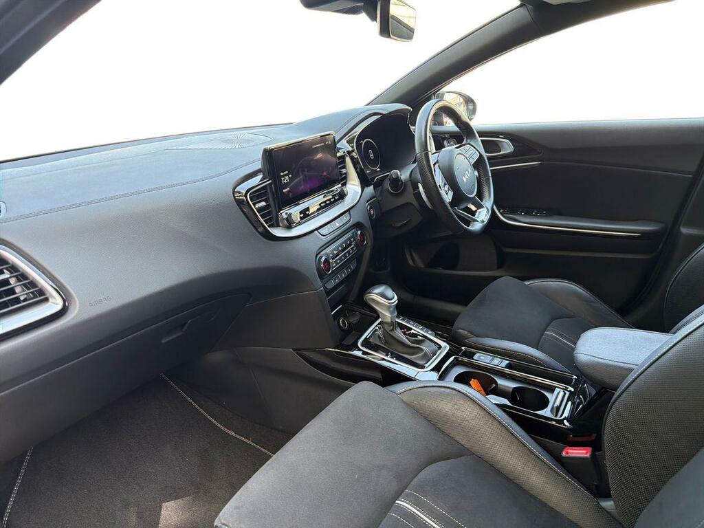 Kia Proceed 1.5 T-gdi Isg Gt-line S HG23RKA Red #2