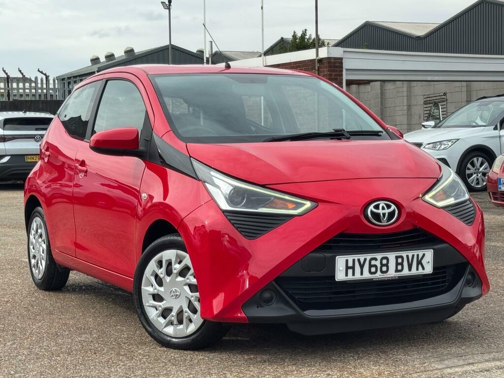 Toyota Aygo 1.0 Vvt-i X-play Euro 6 Red