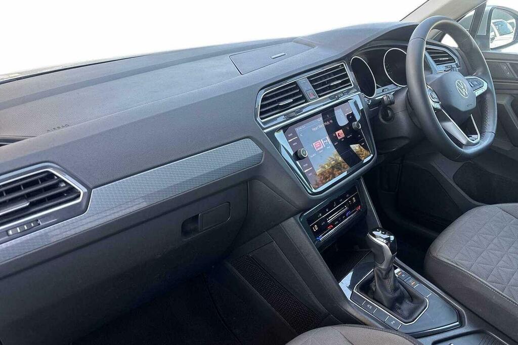 Volkswagen Tiguan 1.5 Tsi 150 Life Dsg  #2