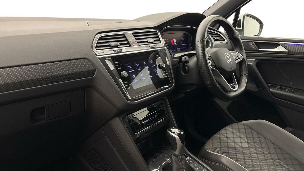 Volkswagen Tiguan 1.5 Tsi 150 R-line Dsg White #2