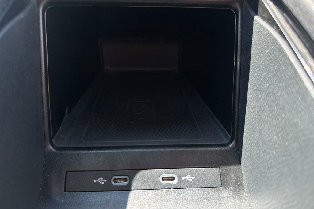 Volkswagen ID.5 Id5 Tech Pro Performance White #20