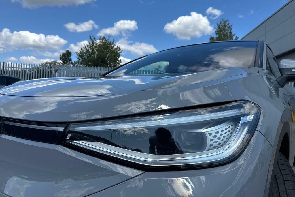 Volkswagen ID.5 Id5 Tech Pro Performance White #18