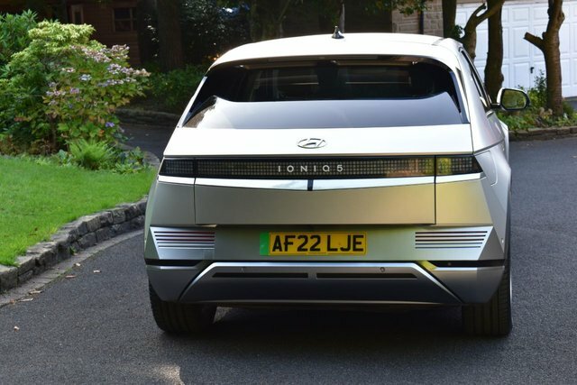 Hyundai Ioniq 5 73Kwh Ultimate Hatchback 217 Ps AF22LJE Gold #4