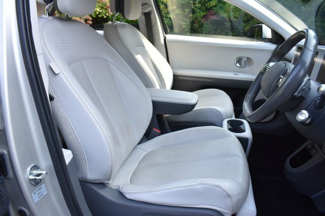 Hyundai Ioniq 5 73Kwh Ultimate Hatchback 217 Ps AF22LJE Gold #6