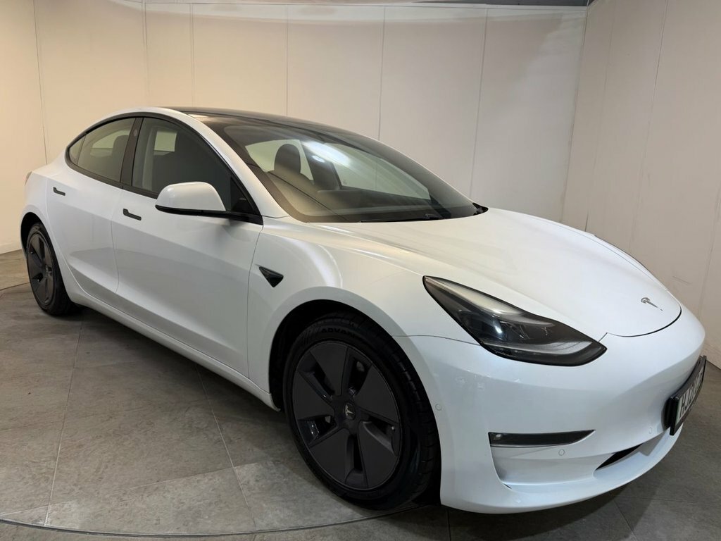 Tesla Model 3 Saloon HJ21CJE White #2