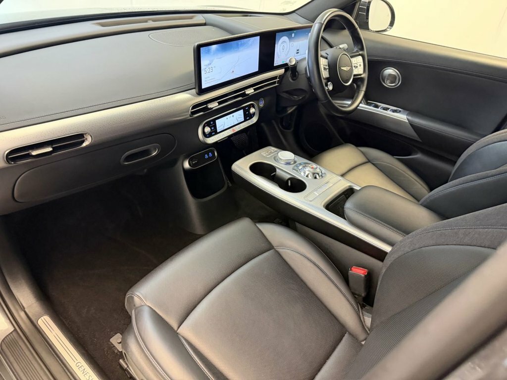 Genesis GV60 Premium Black #21