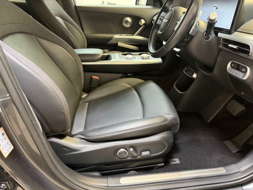 Genesis GV60 Premium Black #14
