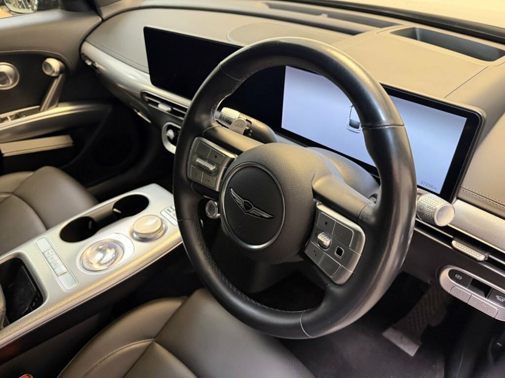 Genesis GV60 Premium Black #28