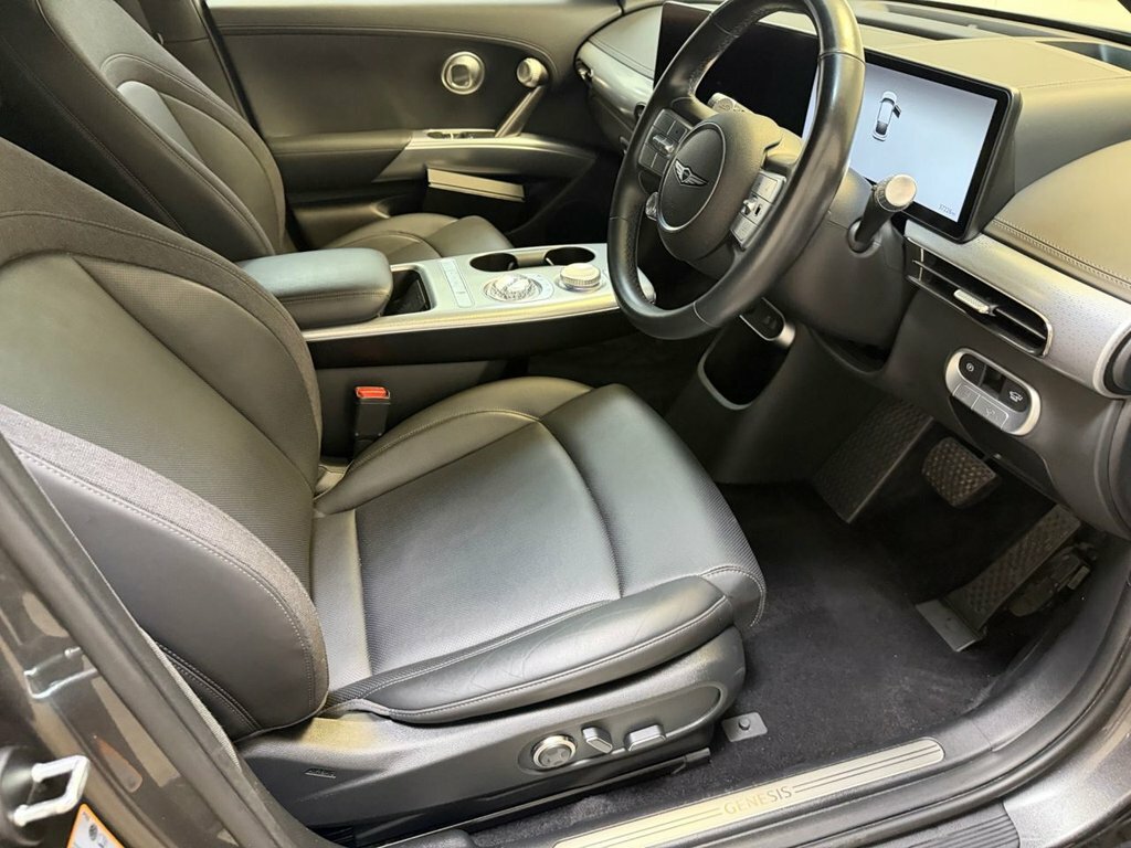 Genesis GV60 Premium Black #15