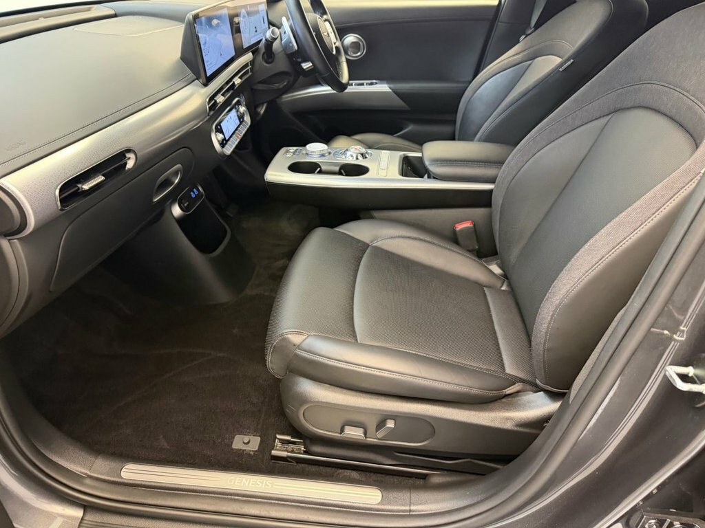 Genesis GV60 Premium Black #49
