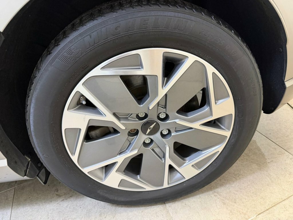 Genesis GV60 Premium Black #36