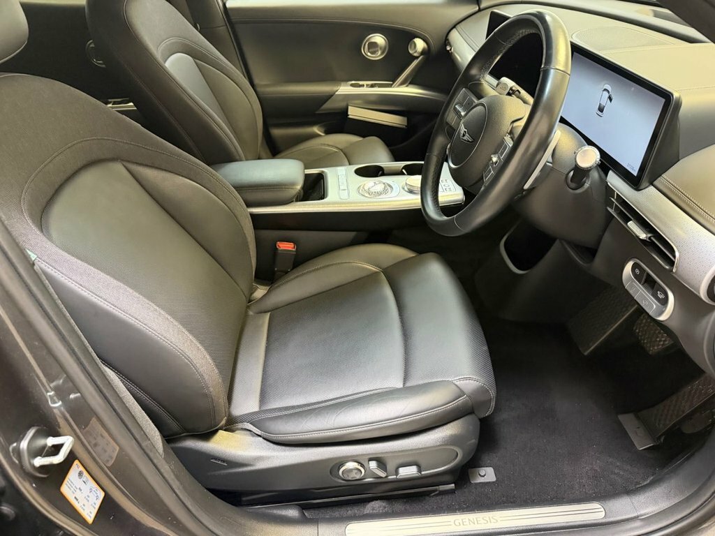 Genesis GV60 Premium Black #30