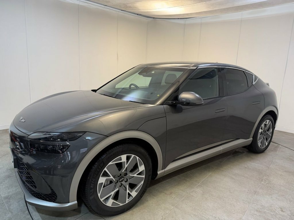 Genesis GV60 Premium Black #65