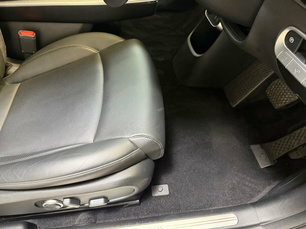 Genesis GV60 Premium Black #17