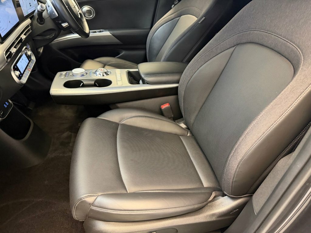 Genesis GV60 Premium Black #55