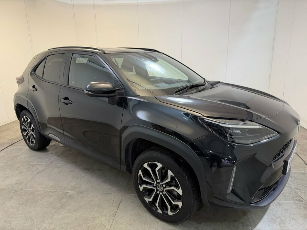 Toyota Yaris Cross 1.5L Design Black #4