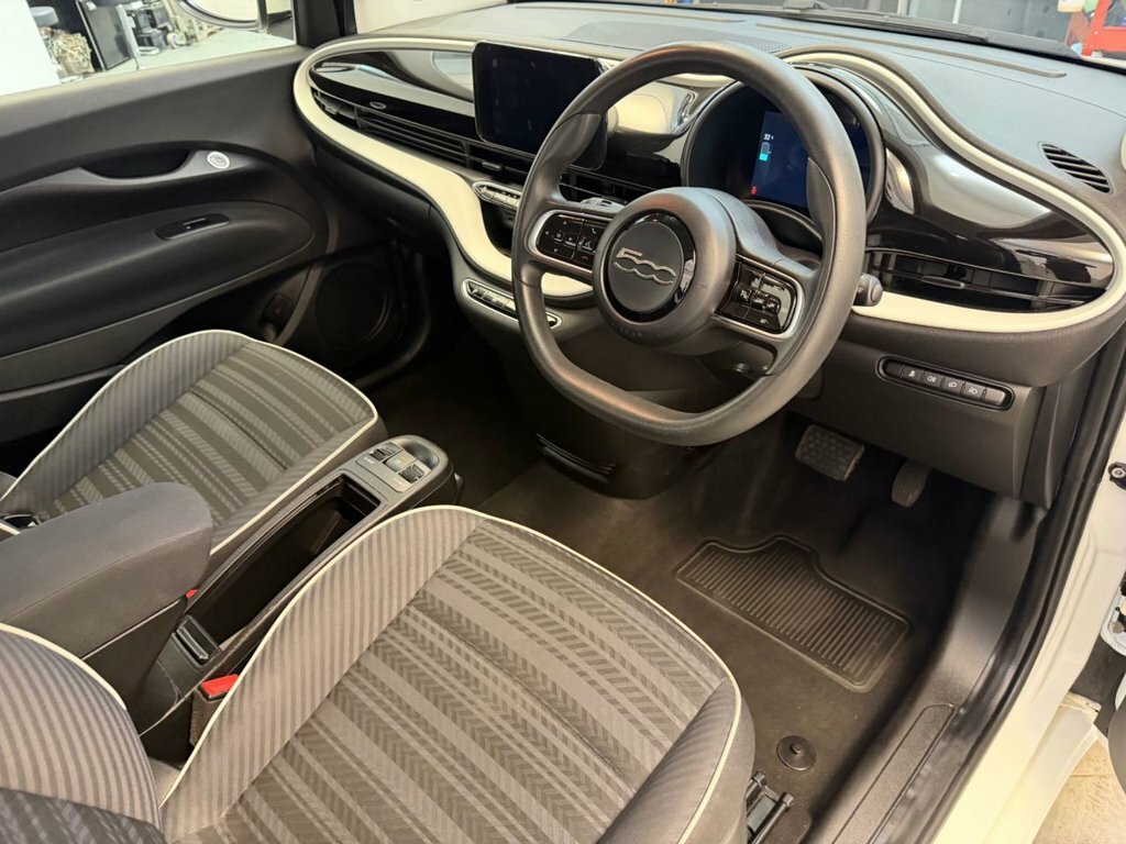 Fiat 500E Automatic Red #13