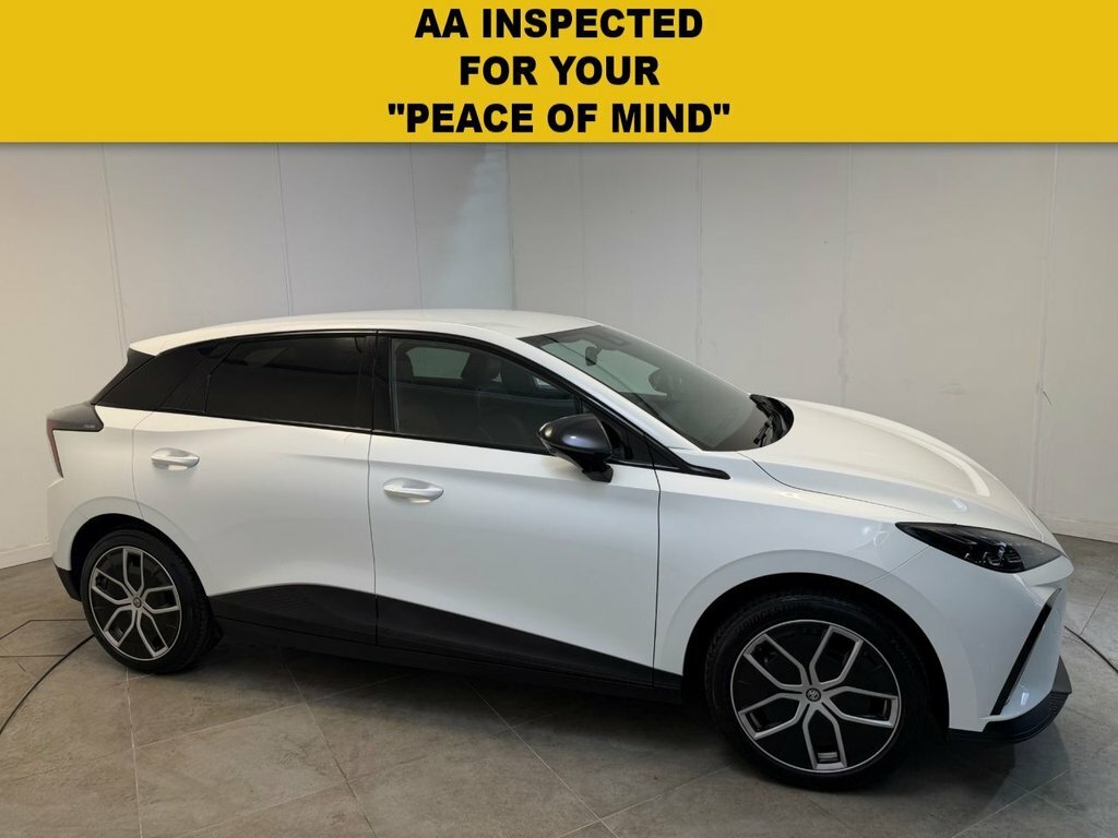 MG MG4 Hatchback White #4