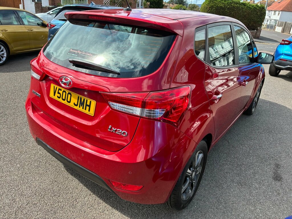 Hyundai Ix20 Hatchback Grey #8
