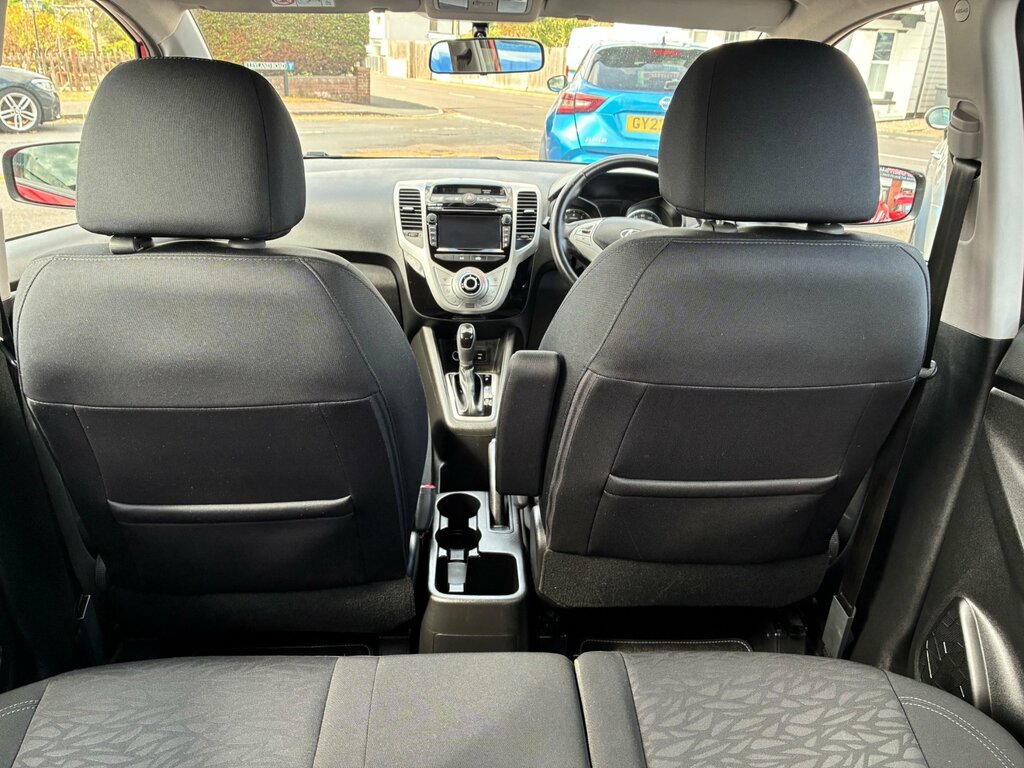 Hyundai Ix20 1.6 Se Nav Hatchback Euro 6 125 P Red #5