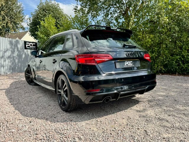 Audi A3 2018 1.6 Tdi 30 S Line Sportback Black #2