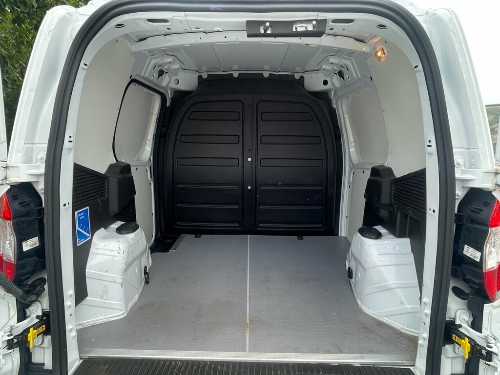 Ford Transit Courier 1.5L Trend White #6